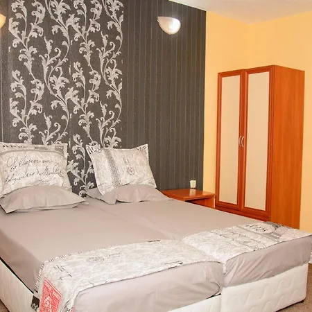 Casa de hóspedes дари влас